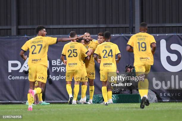 Khalid BOUTAIB - 30 Yonis NJOH during the Ligue 2 BKT match between Pau and Girondins de Bordeaux at Stade du Hameau on August 7, 2023 in Pau, France.