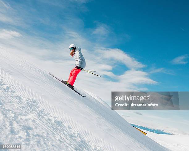 free-skier - rückwärts fahren stock-fotos und bilder