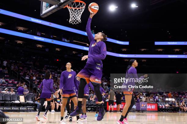 Guard Diana Taurasi of the Phoenix Mercury prepares for the game against the Atlanta Dream at Footprint Center on August 03, 2023 in Phoenix,...