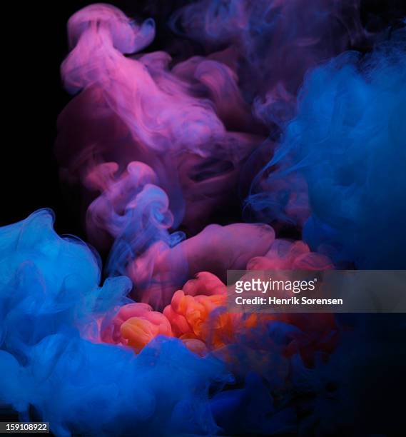 smoke - coloured smoke stock-fotos und bilder