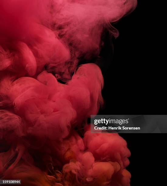 smoke - colour smoke ストックフォトと画像