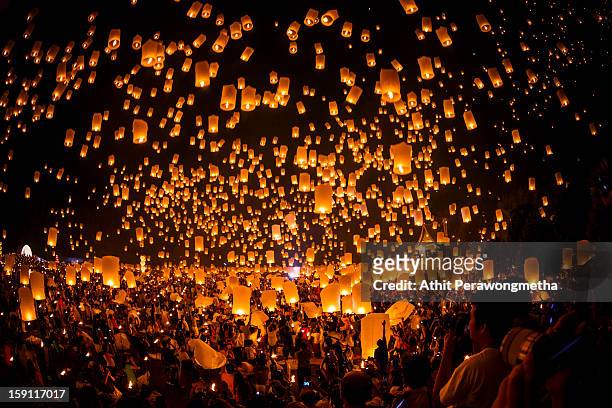 lantern float to the sky - lantern stock pictures, royalty-free photos & images