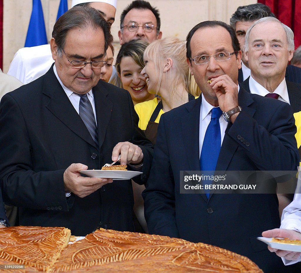 FRANCE-POLITICS-EPIPHANY-CAKE