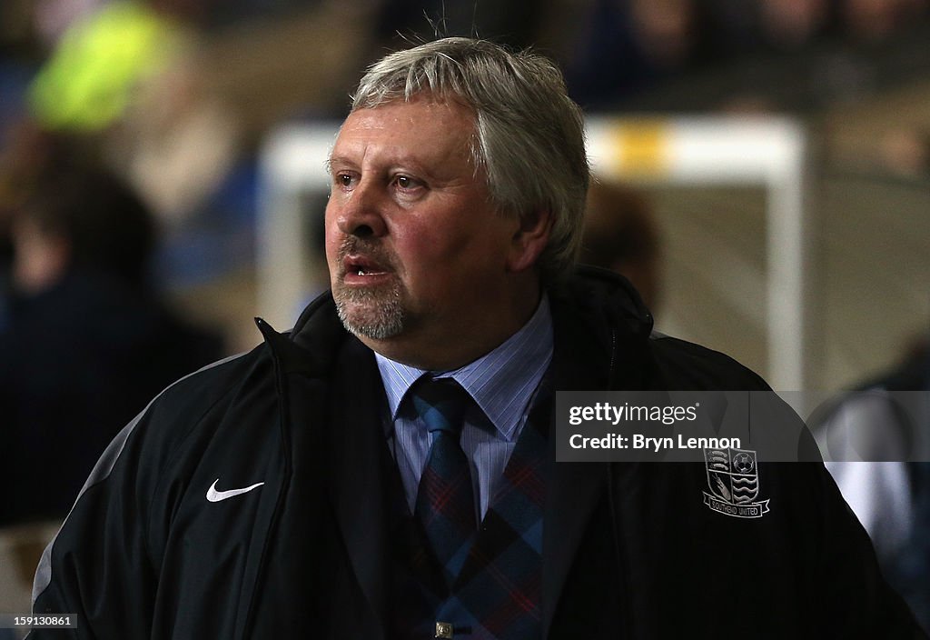 Oxford United v Southend United - Johnstone's Paint Trophy Southern Section Semi Final