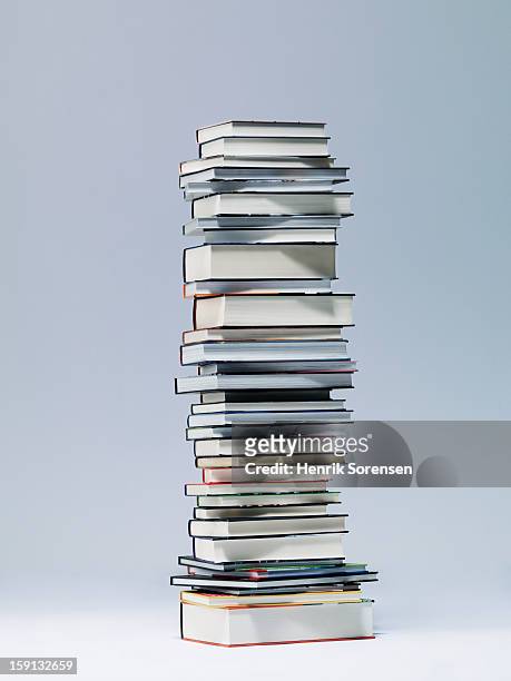 books - stack ストックフォトと画像