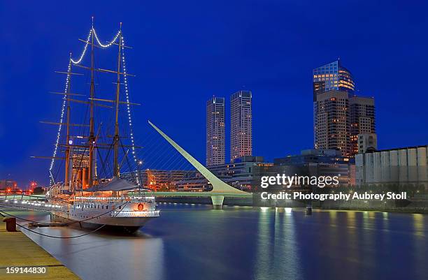 buenos aires puerto modero - puerto madero 個照片及圖片檔