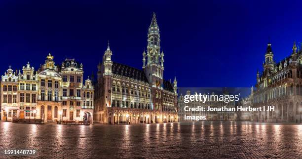 grand place - brussels - belgium skyline stock pictures, royalty-free photos & images