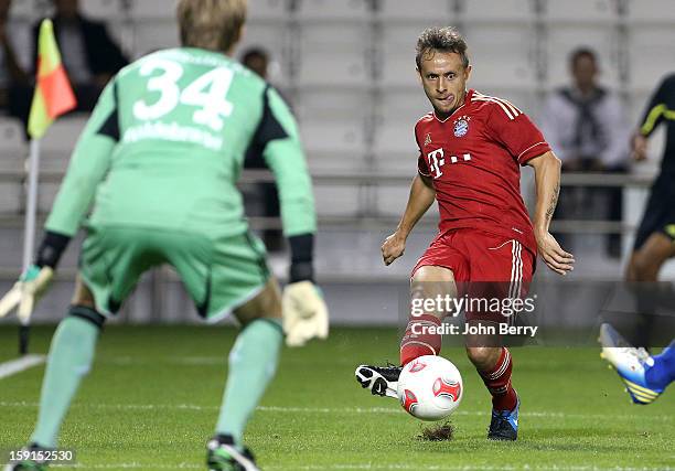 Rafinha of Bayern Munich in action during the friendly game between FC Bayern Munich and FC Schalke 04 at the Al-Sadd Sports Club Stadium on January...