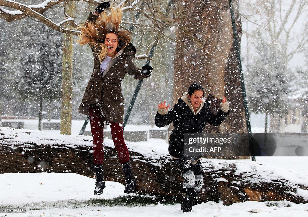 TURKEY-WEATHER-SNOW-FEATURE