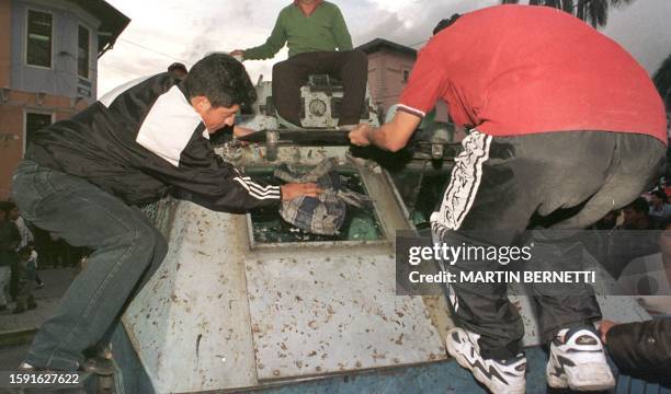 Anti Riot Tank Policia De Ecuador Photos and Premium High Res Pictures - Getty Images