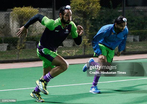 Wave Rider Team 171 Delhi Wave Riders Stock Photos, High-Res Pictures, and Images ...