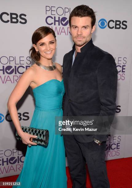 Rachael Leigh Cook and Daniel Gillies attends the 2013 People's Choice Awards at Nokia Theatre L.A. Live on January 9, 2013 in Los Angeles,...