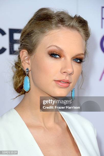 Singer Taylor Swift attends the 39th Annual People's Choice Awards at Nokia Theatre L.A. Live on January 9, 2013 in Los Angeles, California.