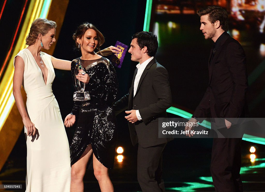2013 People's Choice Awards - Fixed Show
