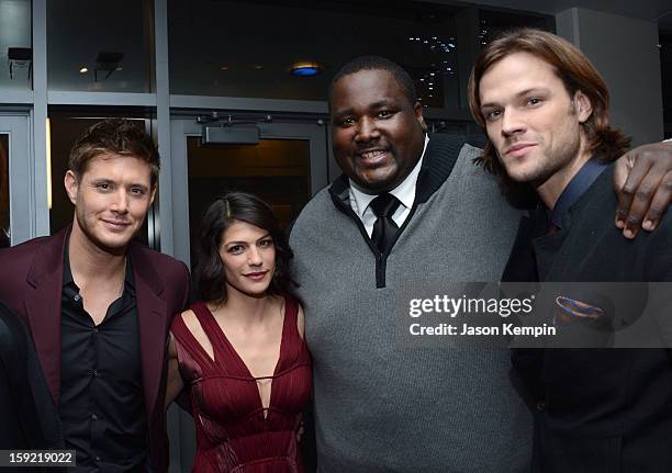 Actors Jensen Ackles, Genevieve Padalecki Quinton Aaron and Jared Padalecki pose backstage at the 39th Annual People's Choice Awards at Nokia Theatre...