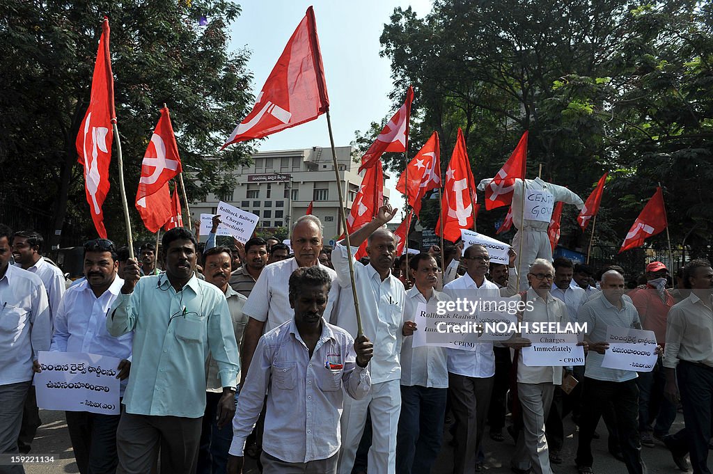 INDIA-POLITICS-RAIL-PROTEST
