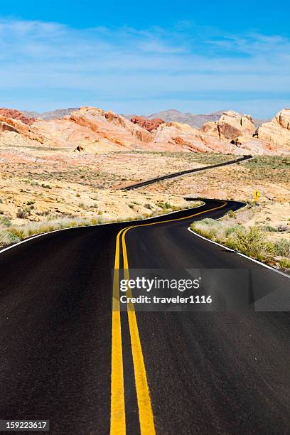 desert road in the valley of fire state park, nevada - desert road stock pictures, royalty-free photos & images