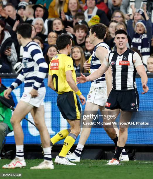 Brayden Maynard of the Magpies argues the decision of AFL Field Umpire, Robert O'Gorman during the 2023 AFL Round 22 match between the Collingwood...