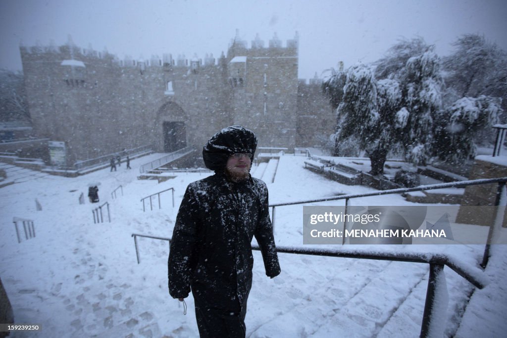 ISRAEL-PALESTINIAN-WEATHER-SNOW