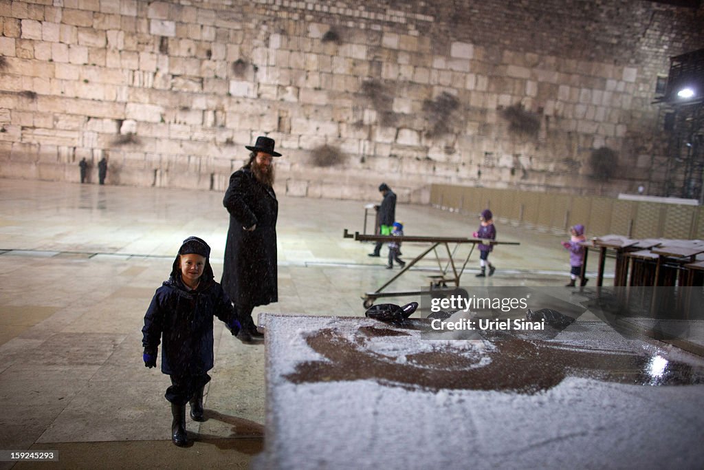 Snow Falls in Jerusalem