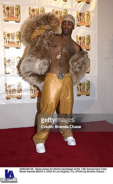 Sisqo poses for photos backstage at the 14th Annual Soul Train Music Awards March 4, 2000 in Los Angeles, Ca.