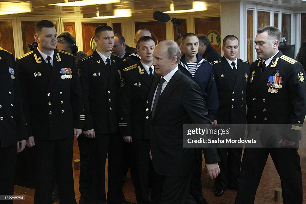 Putin Awards Naval Crew
