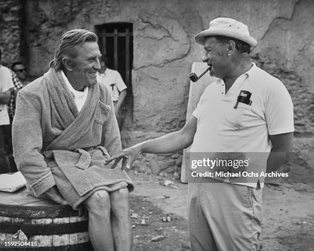 Mankiwez 498 photos et images haute résolution de Joseph L Mankiewicz - Getty Images