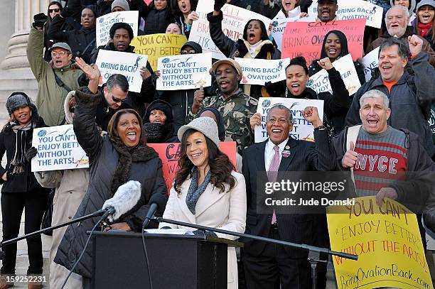 Actress Rosie Perez attends the Citizen's for Access to the Arts Coalition news conference at Brooklyn Borough Hall on January 10, 2013 in the...