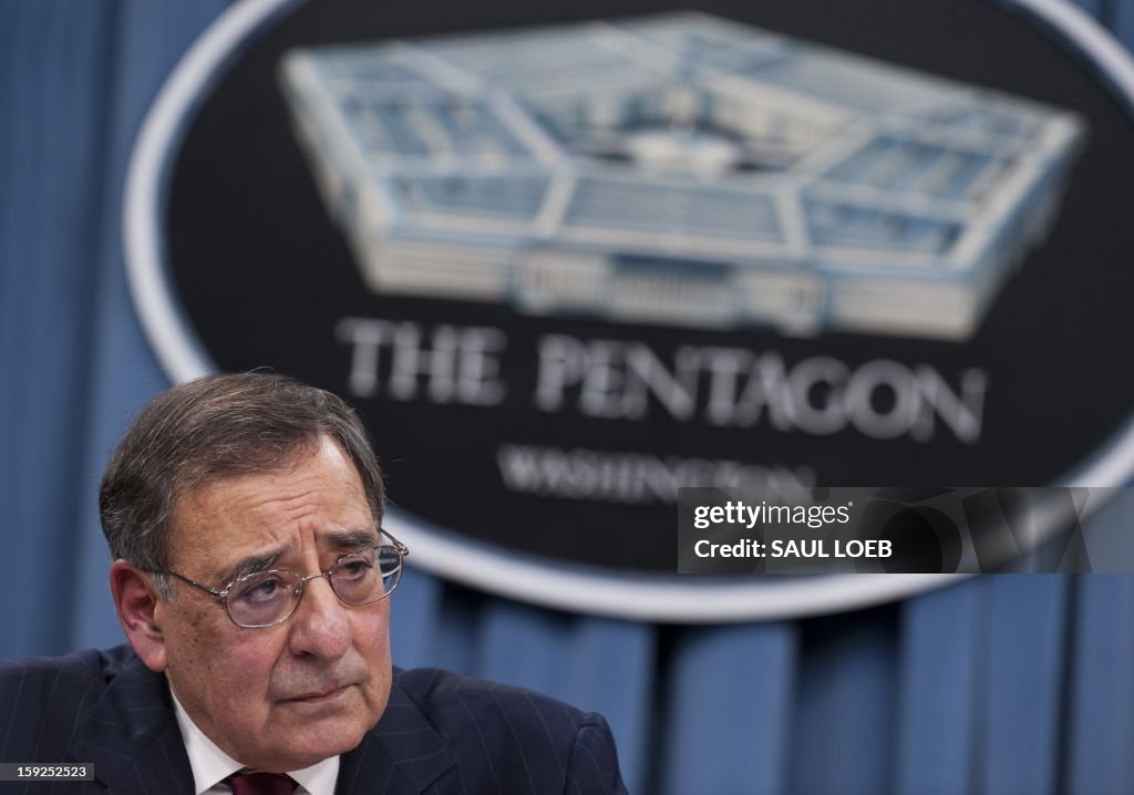 US-DEFENSE-PANETTA-DEMPSEY