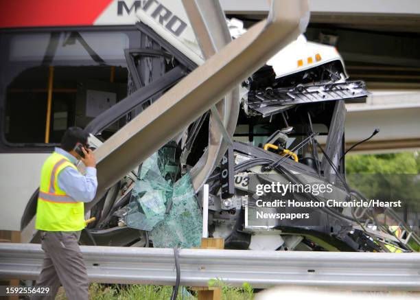 Truck And Bus Collision Photos and Premium High Res Pictures - Getty Images