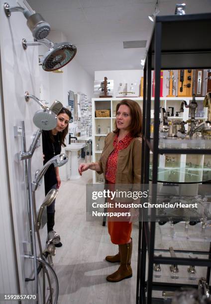 Interior Designers At Work Photos and Premium High Res Pictures - Getty ...