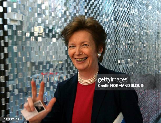 Mary Robinson, former President of Ireland and former UN High Commissioner for Human Rights, walks to a press conference on the death penalty 07...