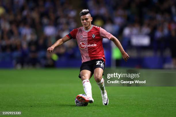 Carlos Alcaraz of Southampton on the ball during the Sky Bet Championship match between Sheffield Wednesday and Southampton FC at Hillsborough on...