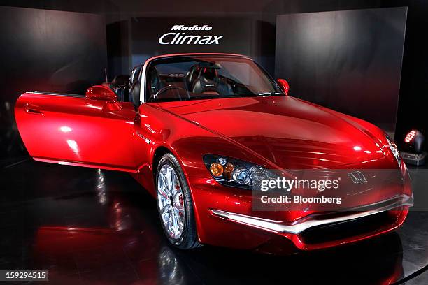 Modulo S2000 Modulo Photos and Premium High Res Pictures - Getty Images