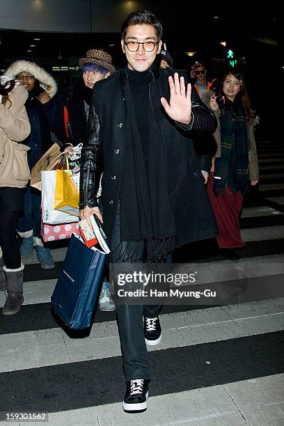 Siwon of South Korean boy band Super Junior is seen at Incheon International Airport on January 10, 2013 in Incheon, South Korea.