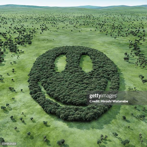 forest shaped smiley - green smiley face stockfoto's en -beelden