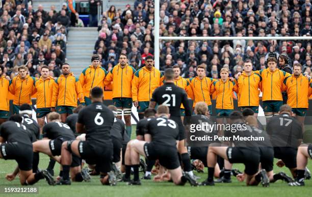 Australia faces the haka during The Rugby Championship & Bledisloe Cup match between the New Zealand All Blacks and the Australia Wallabies at...