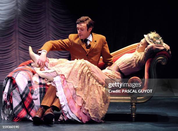 French actors Arnaud Denis and Marilyne Fontaine perform during a rehearsal of the play "L'importance d'etre serieux" based on a novel by Irish...