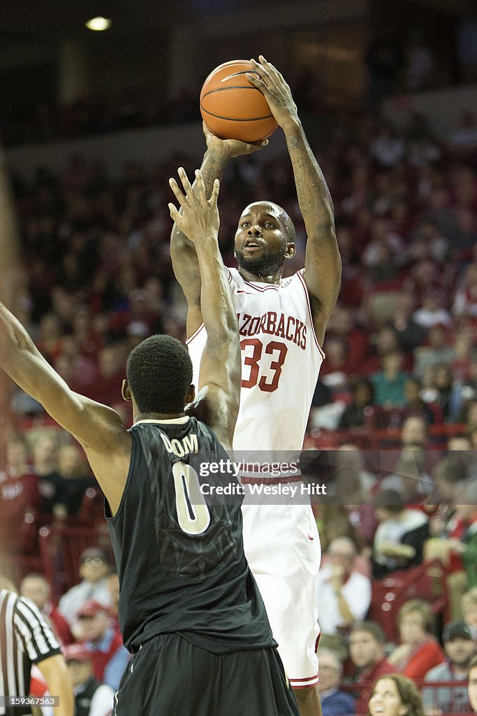 Vanderbilt Commodores v Arkansas Razorbacks