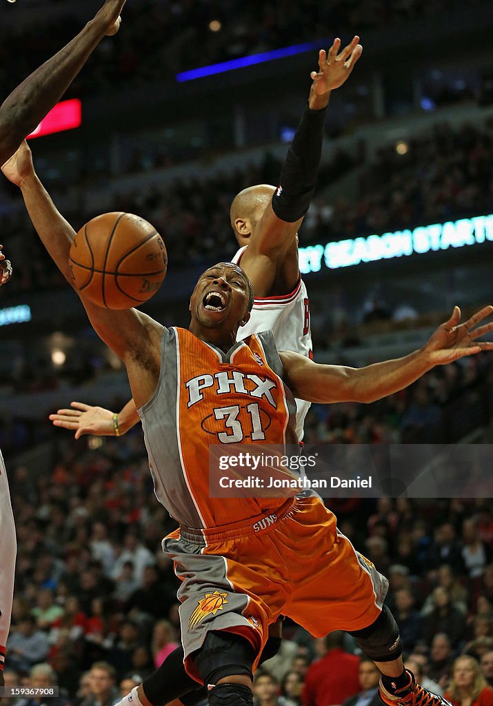 Phoenix Suns v Chicago Bulls