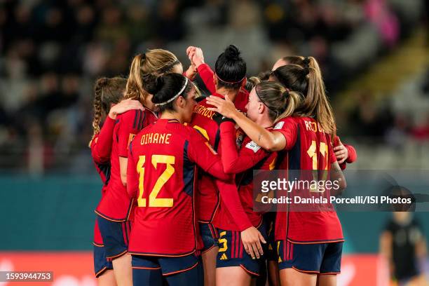 Alba Redondo of Spain celebrates with teammates Jenni Hermoso of Spain, Oihane Hernandez of Spain and Eva Navarro of Spain after scoring her team's...