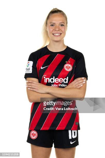 Janina Hechler poses during the team presentation of Eintracht Frankfurt Women's at Eintracht Frankfurt Proficamp on August 4, 2023 in Frankfurt am...