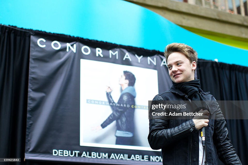 Conor Maynard Visits The Mall Of America