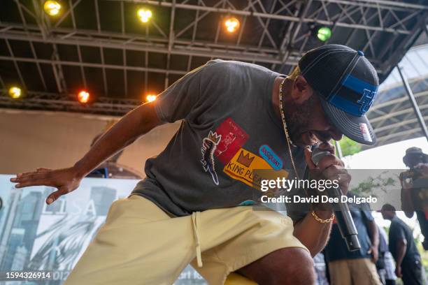 Smooth T Rapper 295 Smooth Hip Hop Stock Photos, High-Res Pictures, and Images - Getty ...
