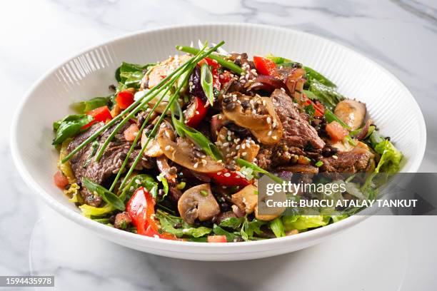 spicy thai beef salad - istanbul restaurant stock pictures, royalty-free photos & images