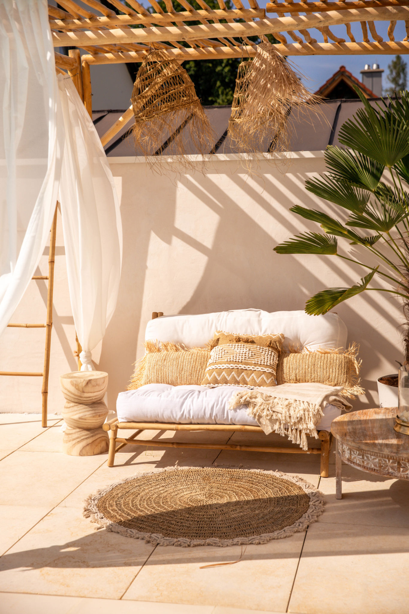 tropical home decor