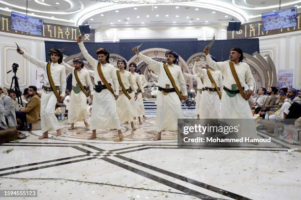 Yemen Wedding Photos and Premium High Res Pictures - Getty Images