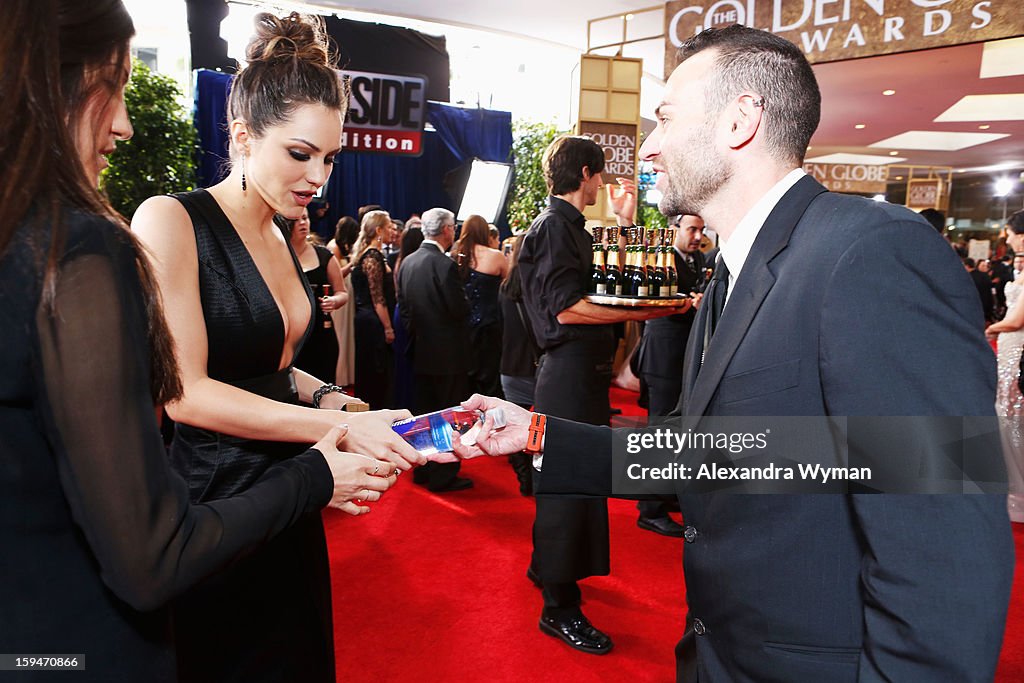 Smartwater At The Golden Globes Red Carpet