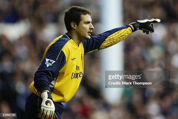 Carlo Cudicini of Chelsea organizes his defence during the FA Barclaycard Premiership match between Tottenham Hotspur and Chelsea at White Hart Lane,...