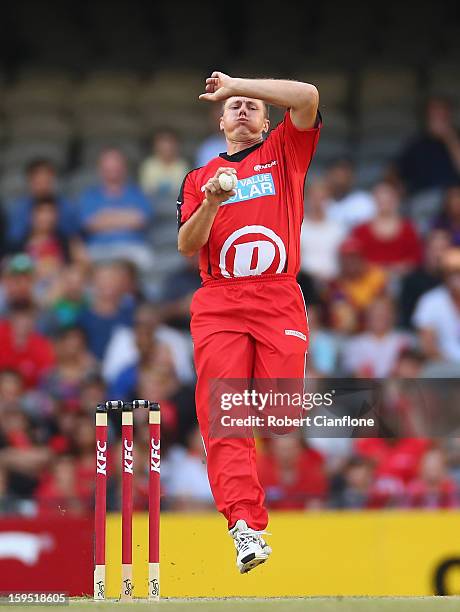 Darren Pattinson of the Renegades bowls during the Big Bash League Semi-Final match between the Melbourne Renegades and the Brisbane Heat at Etihad...